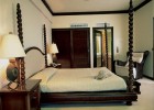 golden_bay_grand_suite_bedroom