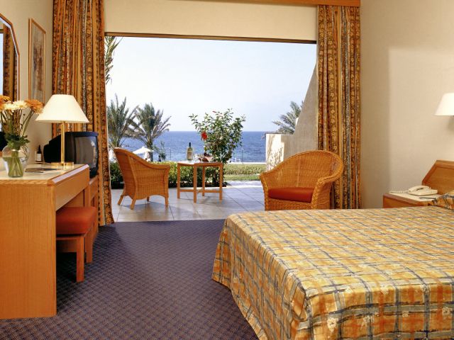 room_at_the_Athena_Beach_Hotel