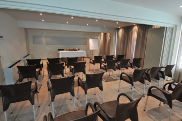 cyprus-hotels-almond-business-suites-conference-room