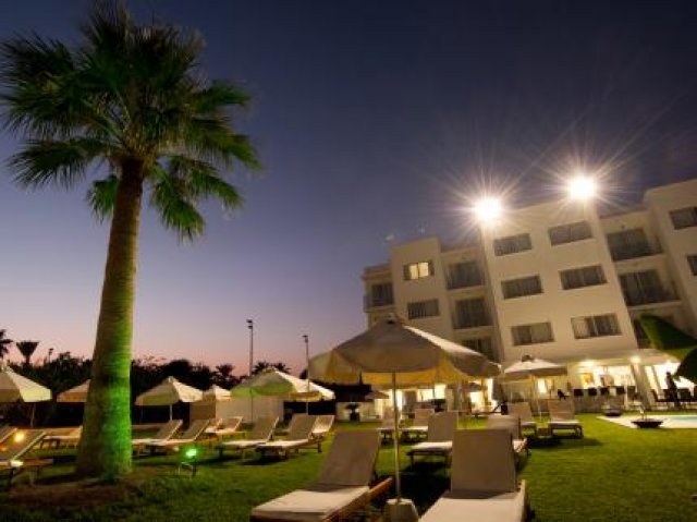 frixos-suites-hotel-apts-larnaka